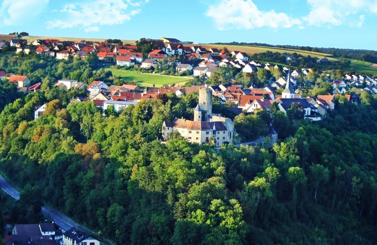 Landgasthof Zur Krone Krautheim Bagian luar foto